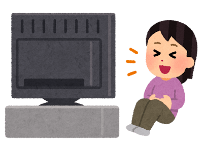 テレビを観て笑っている女性のイラスト